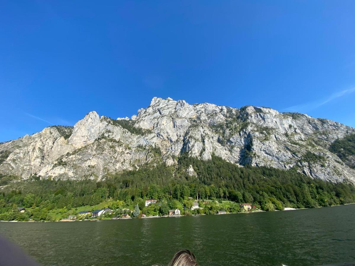 Ferienhaeuschen Am Traunsee Mit Tretboot Zur Freien Nutzung Am Badeplatz Altmünster Kültér fotó