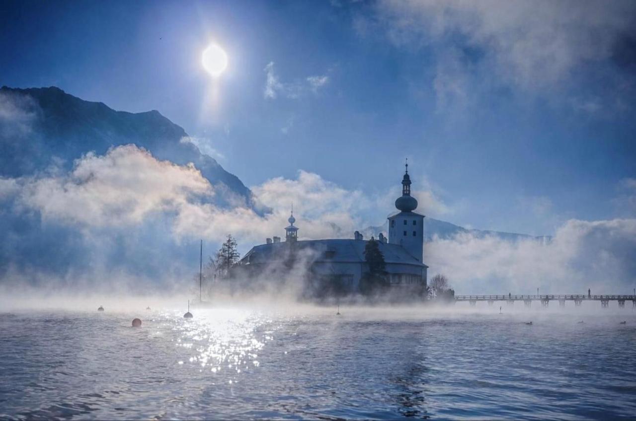 Ferienhaeuschen Am Traunsee Mit Tretboot Zur Freien Nutzung Am Badeplatz Altmünster Kültér fotó